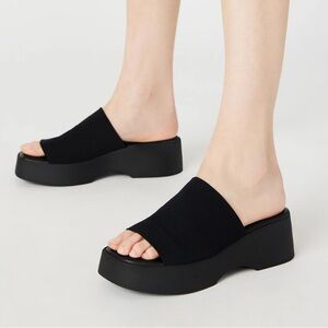 Steve Madden Slinky Sandals